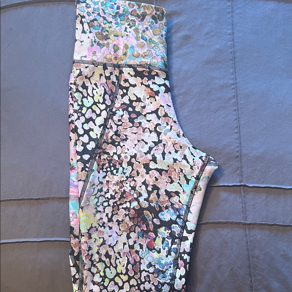 NWOT Reebok Leggings Animal Print